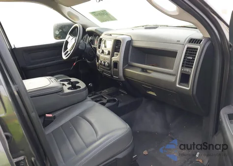 2017 Ram 2500 Tradesman 4X4 6'4 Box from USA, damaged, VIN 3C6UR5CL3HG529113